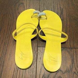 Giuseppe Zanotti - Yellow, Silver Ring Crystal Sandals
